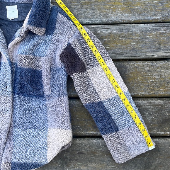 Thread & Supply Oversized Sherpa Jacket - Picture 6 of 8